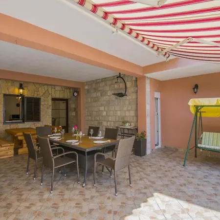 וילה Ctim239/ Holiday House With Private Pool אימוטסקי