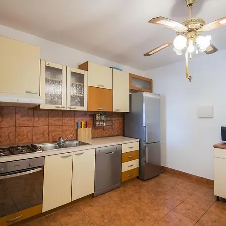Ctim239/ Holiday House With Private Pool אימוטסקי
