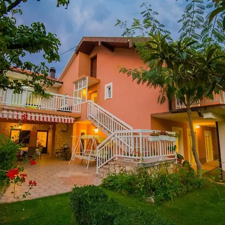 Ctim239/ Holiday House With Private Pool אימוטסקי